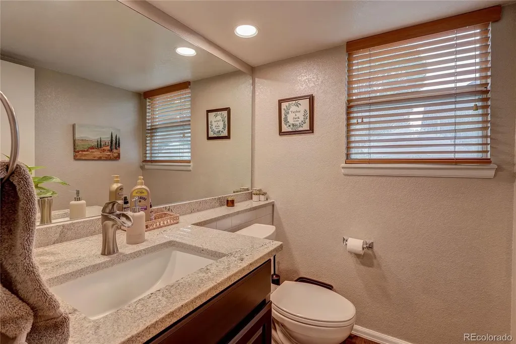 7305 Meadow View Parker CO 80134
