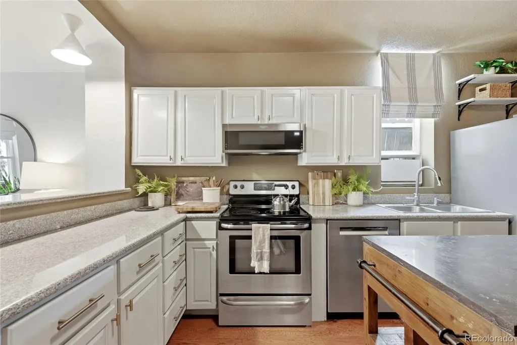 3942 Osage Street Denver CO 80211