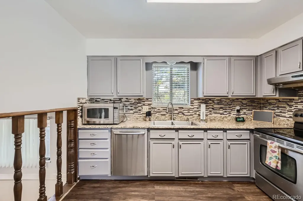 33 Briargate Terrace Pueblo CO 81001