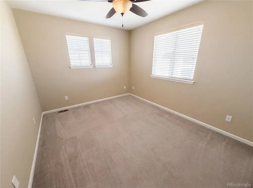 10049 Southlawn Circle Commerce City CO 80022