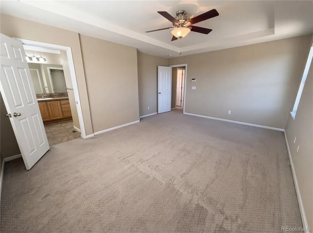 10049 Southlawn Circle Commerce City CO 80022