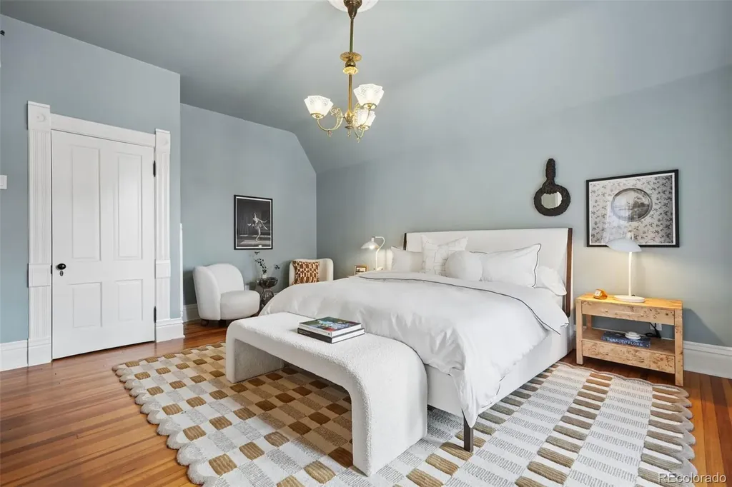 2104 Glenarm Place Denver CO 80205