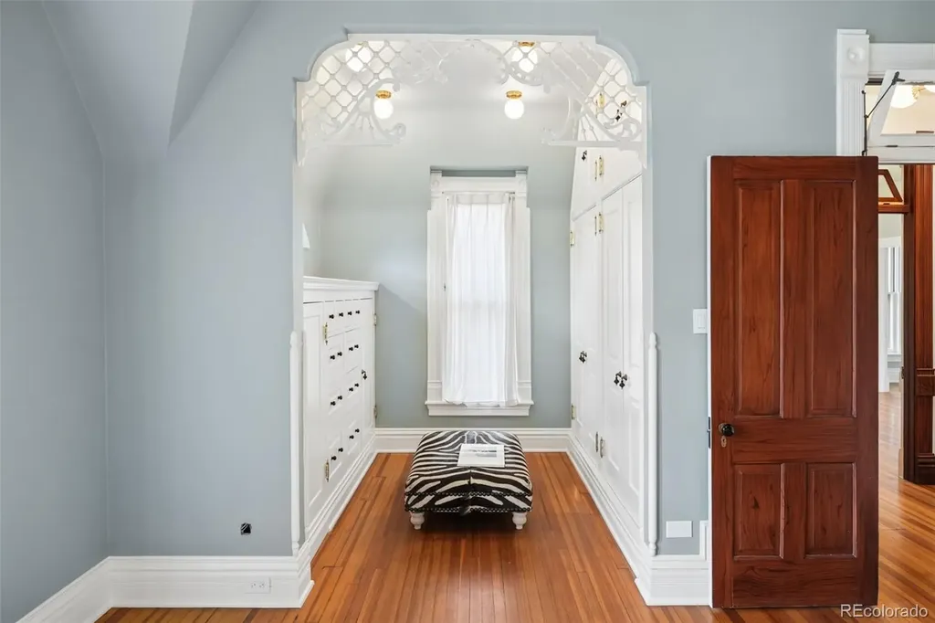 2104 Glenarm Place Denver CO 80205