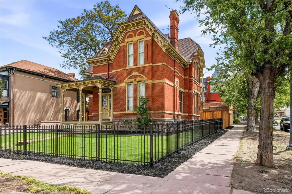 2104 Glenarm Place Denver CO 80205