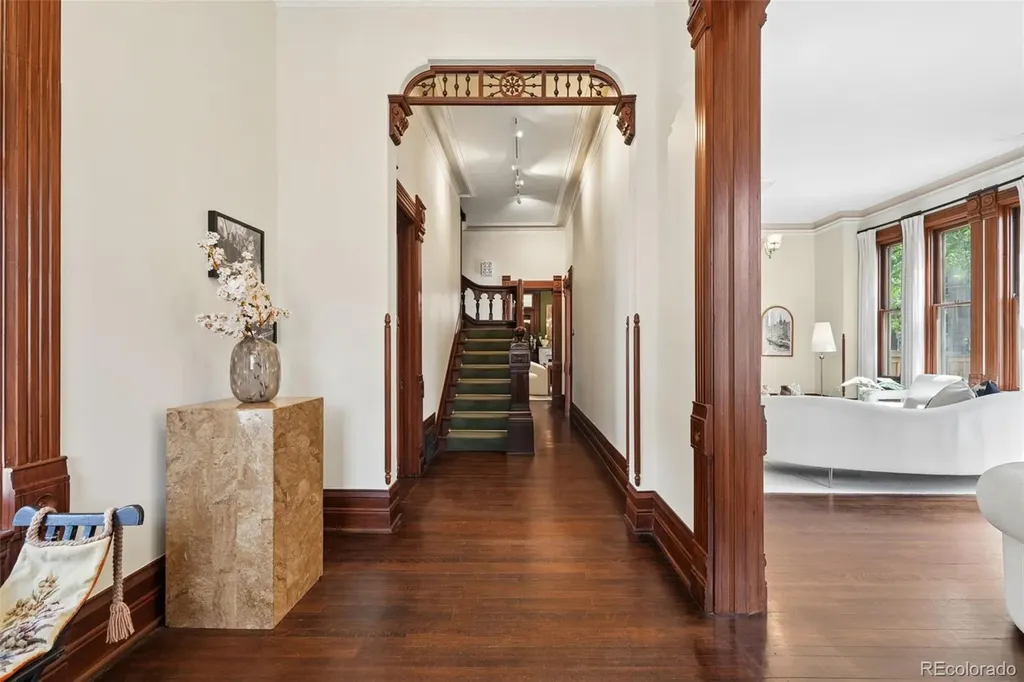 2104 Glenarm Place Denver CO 80205