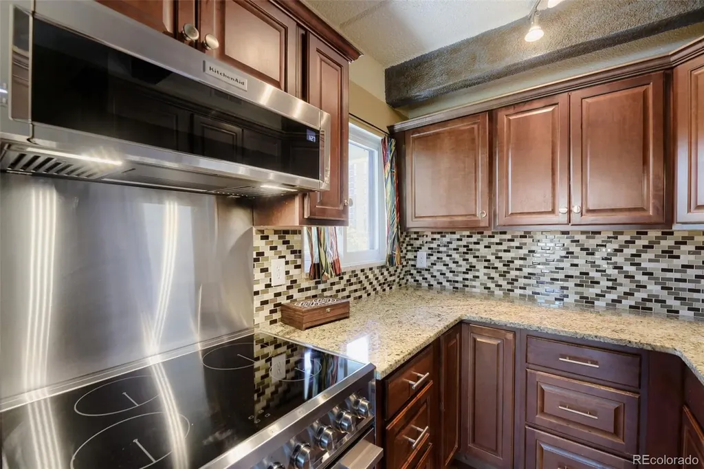 1175 Vine Street Denver CO 80206