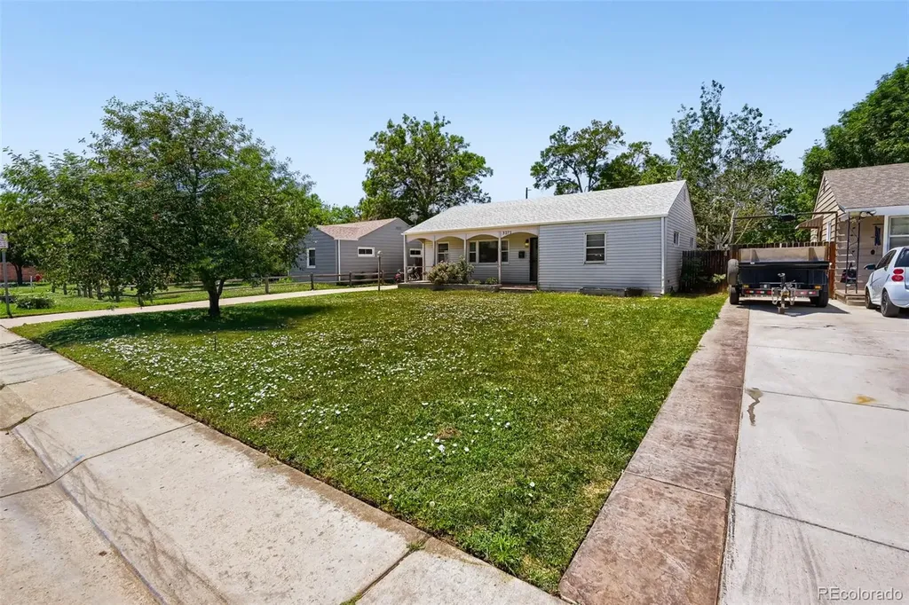 3275 S Fox Street Englewood CO 80110