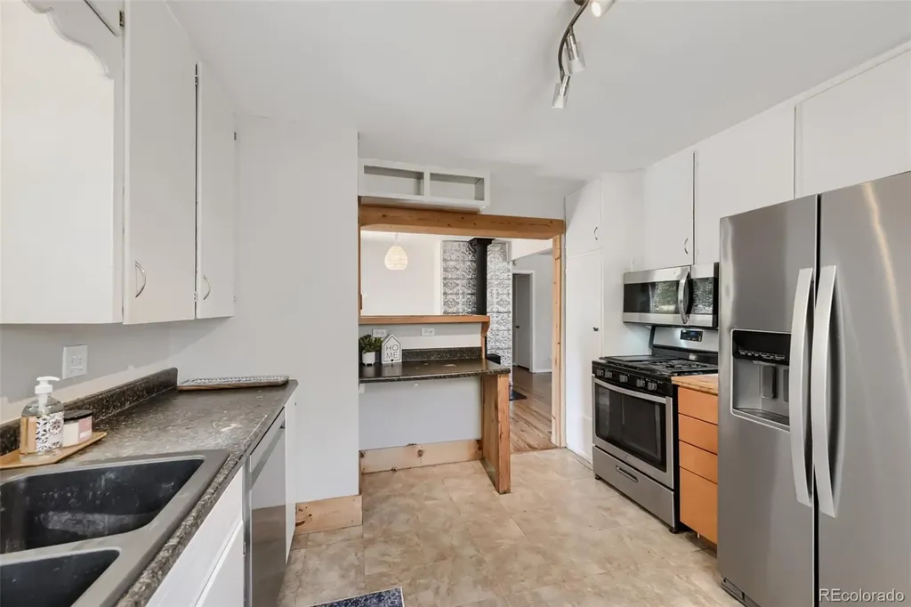 3275 S Fox Street Englewood CO 80110