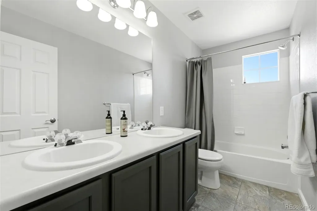 21986 E Oberlin Place Aurora CO 80018