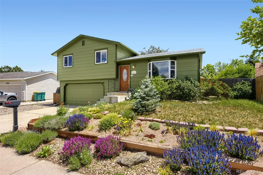 9732 W Polk Drive Littleton CO 80123