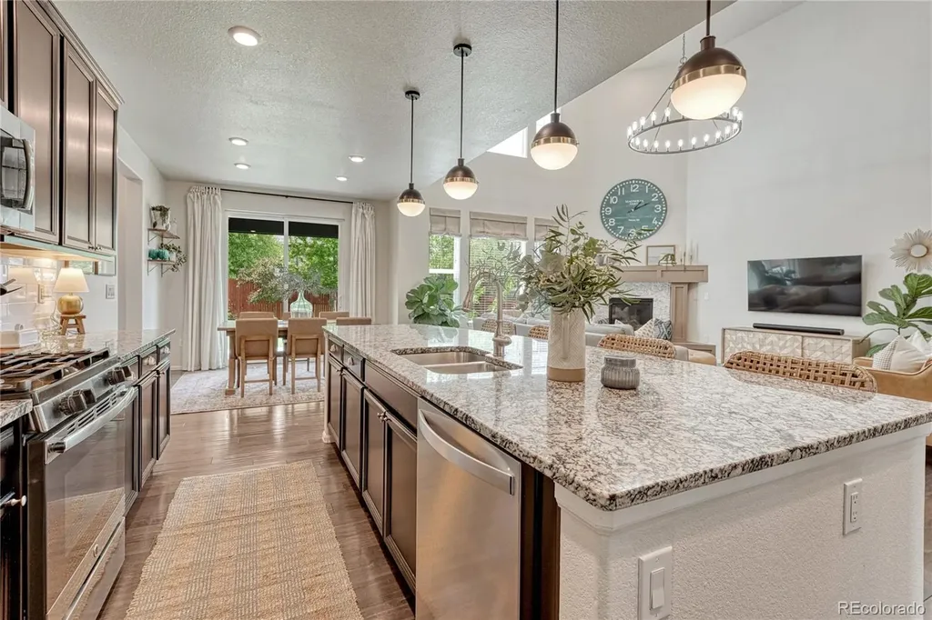 10349 Isle Street Parker CO 80134