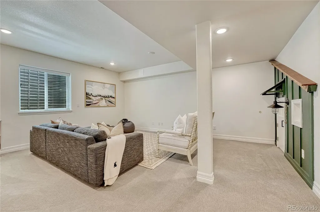 10349 Isle Street Parker CO 80134