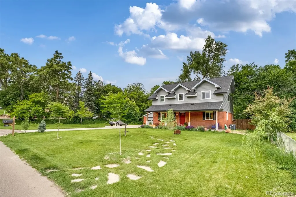 755 Holland Street Lakewood CO 80215
