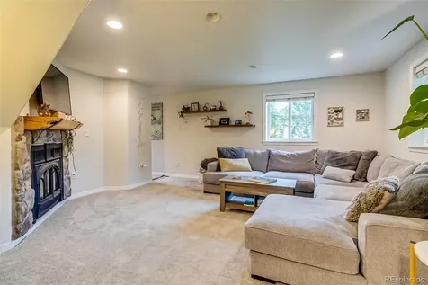 755 Holland Street Lakewood CO 80215