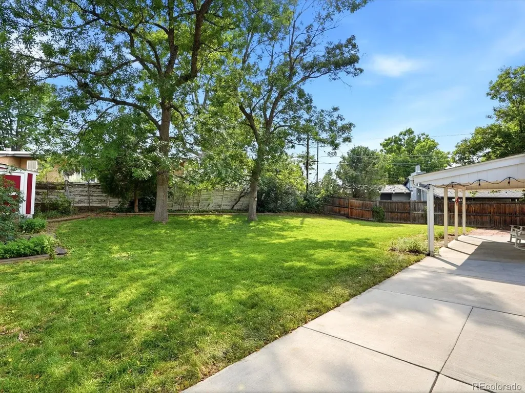 778 W Briarwood Avenue Littleton CO 80120