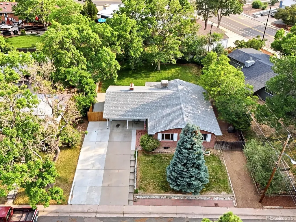 778 W Briarwood Avenue Littleton CO 80120