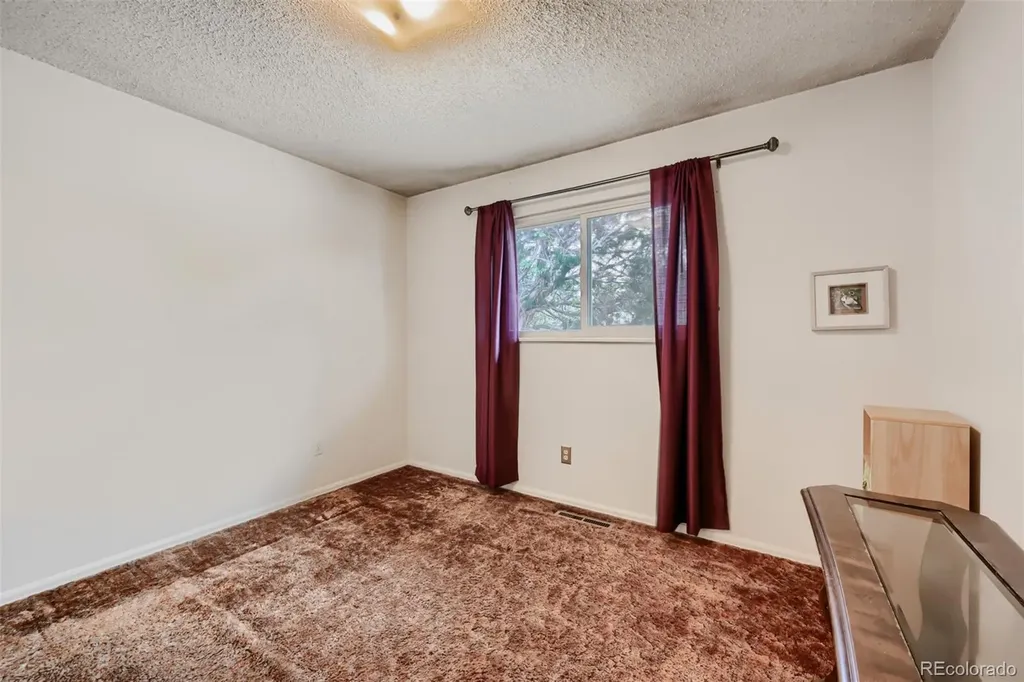4618 Ridgeglen Road Colorado Springs CO 80918