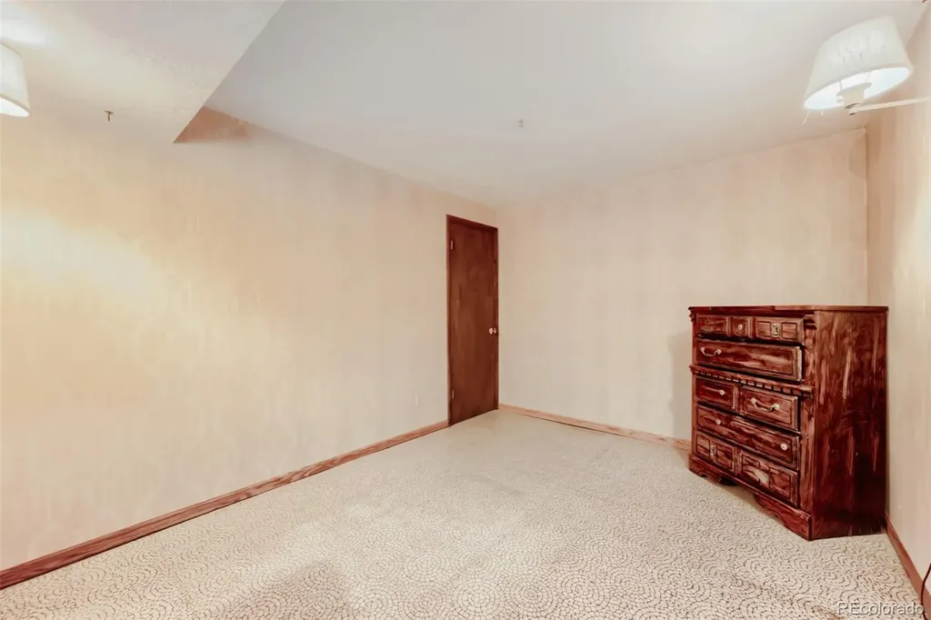 4618 Ridgeglen Road Colorado Springs CO 80918