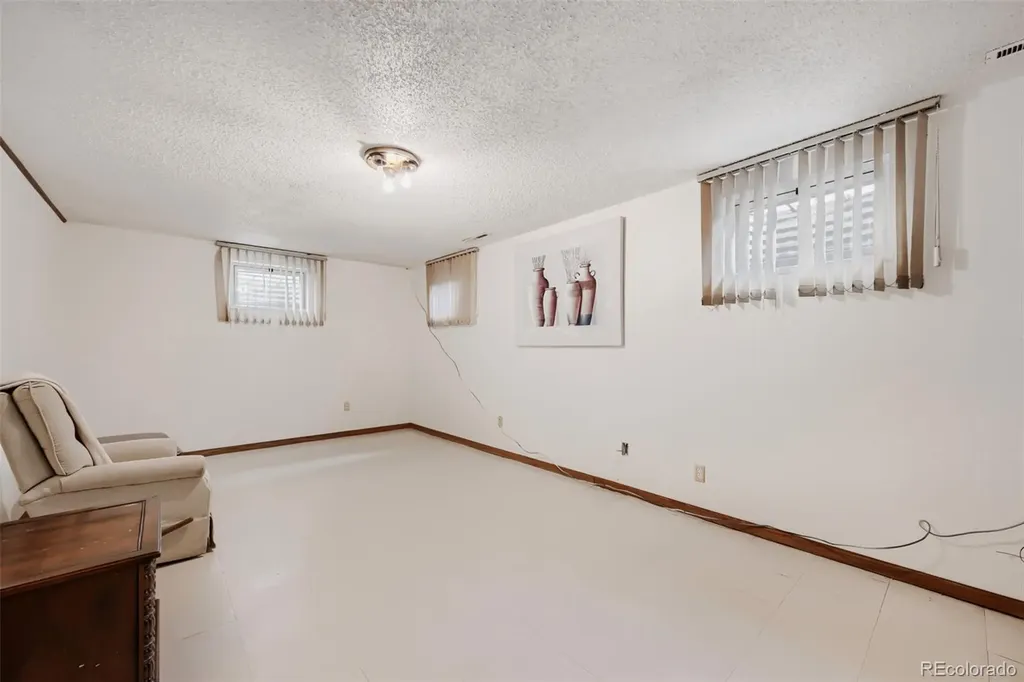 4618 Ridgeglen Road Colorado Springs CO 80918