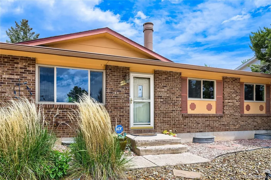 4618 Ridgeglen Road Colorado Springs CO 80918