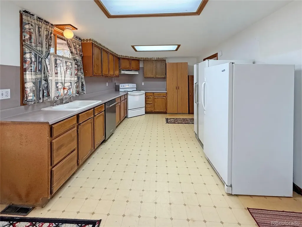 51402 State Road 71 Limon CO 80828