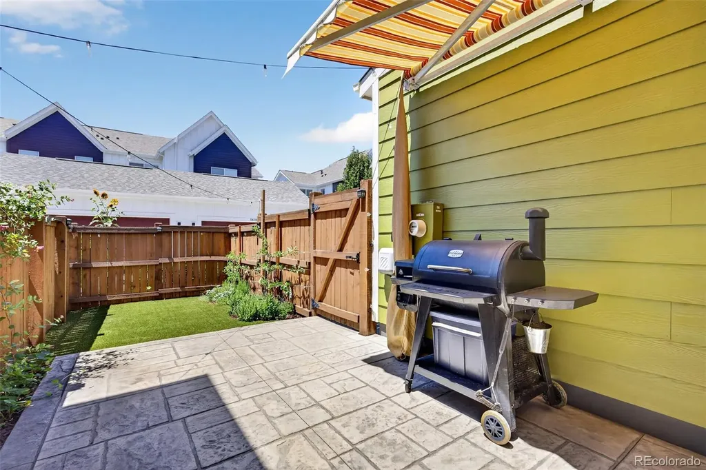 5843 Boston Street Denver CO 80238