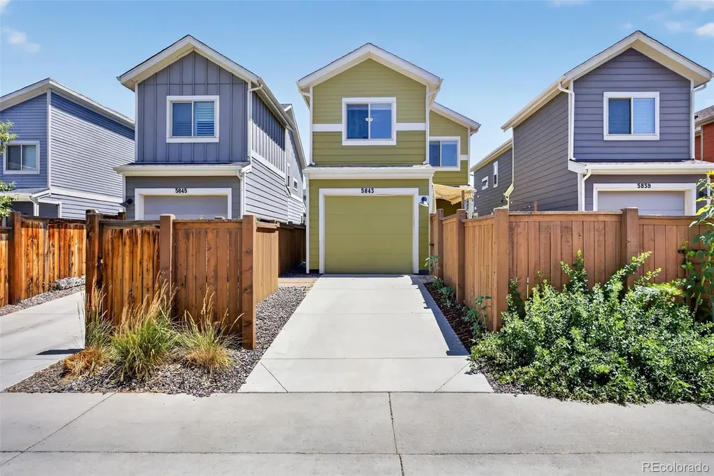 5843 Boston Street Denver CO 80238