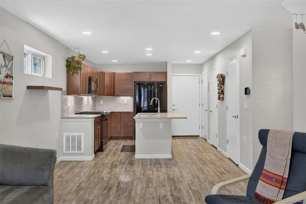 5843 Boston Street Denver CO 80238