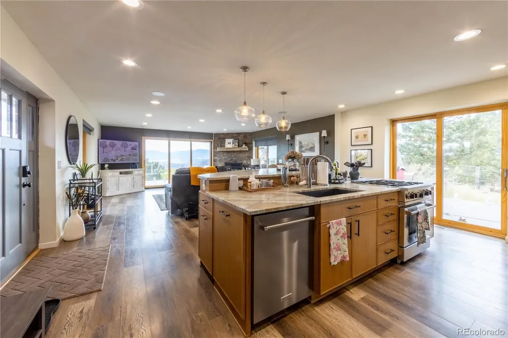 12464 S Us Highway 285 Conifer CO 80433