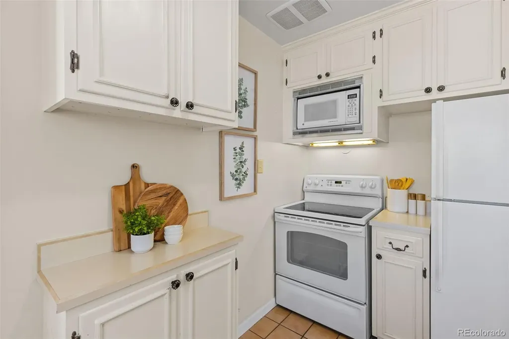 1129 N Jasmine Street Denver CO 80220