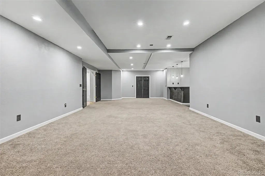 8286 Lightening View Drive Parker CO 80134