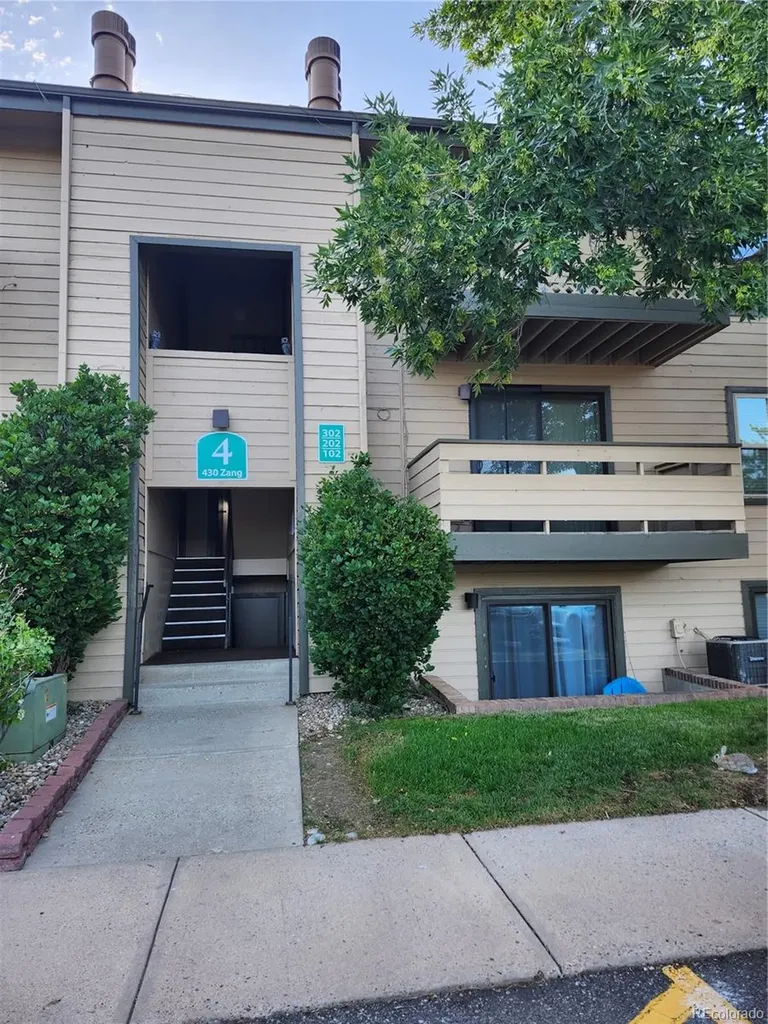 430 Zang Street Lakewood CO 80228