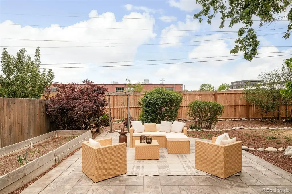 1989 S Kearney Way Denver CO 80224