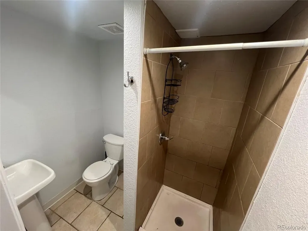 947 S Benton Lakewood CO 80226