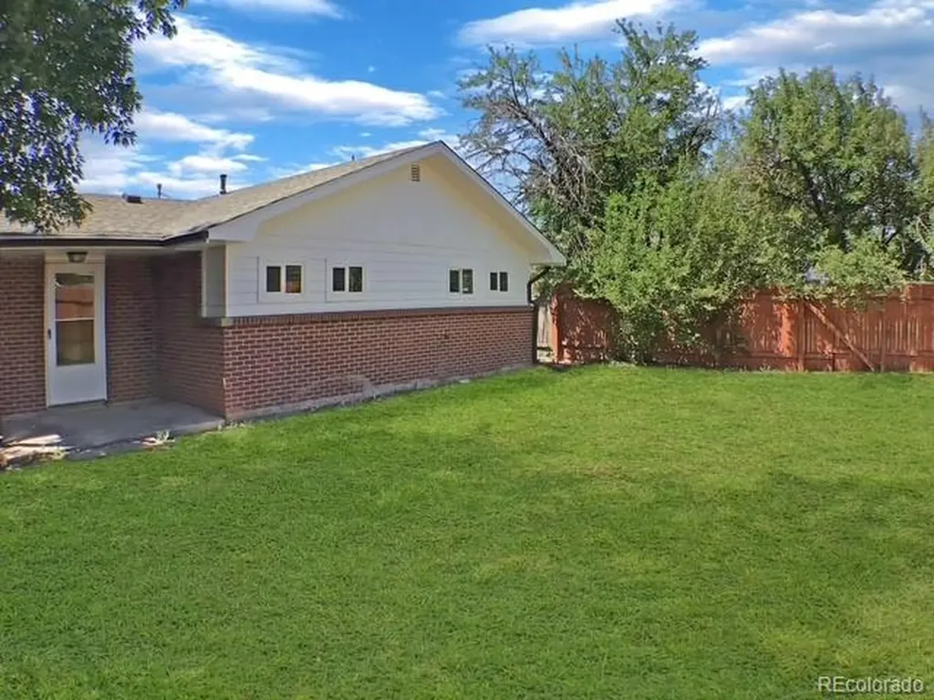 1995 Ingalls Street Lakewood CO 80214
