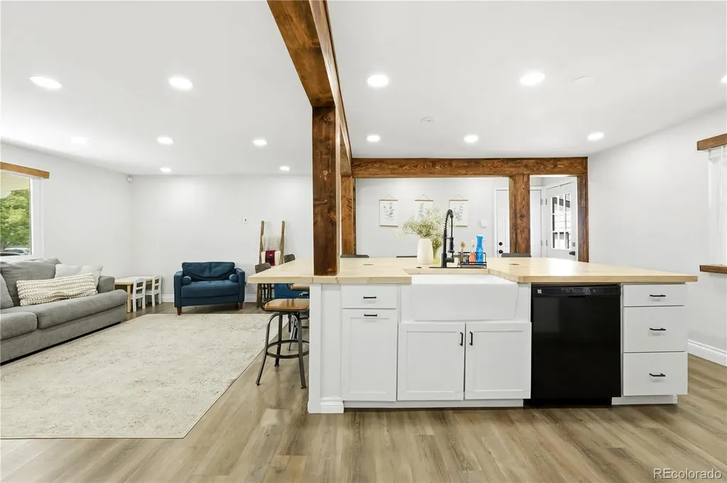 9069 Ithaca Way Westminster CO 80031