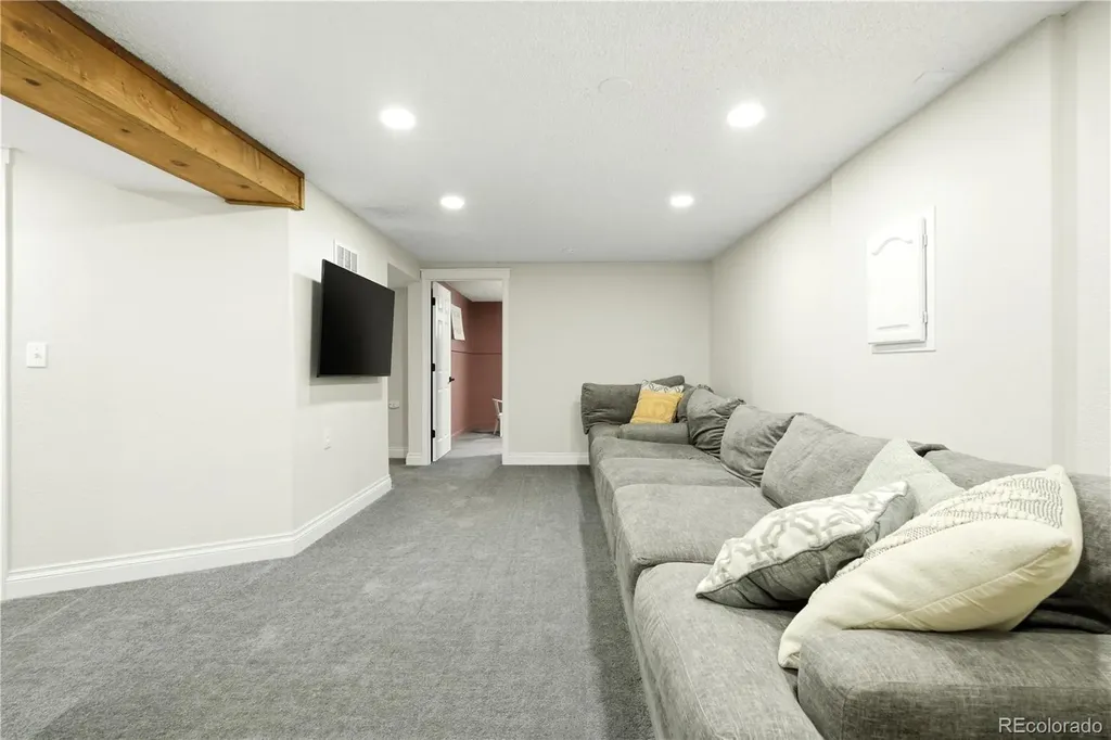 9069 Ithaca Way Westminster CO 80031