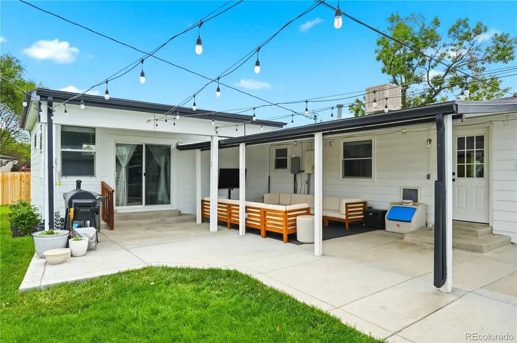 9069 Ithaca Way Westminster CO 80031