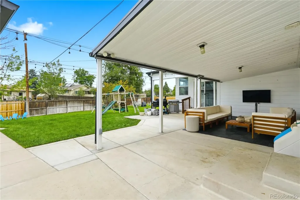 9069 Ithaca Way Westminster CO 80031