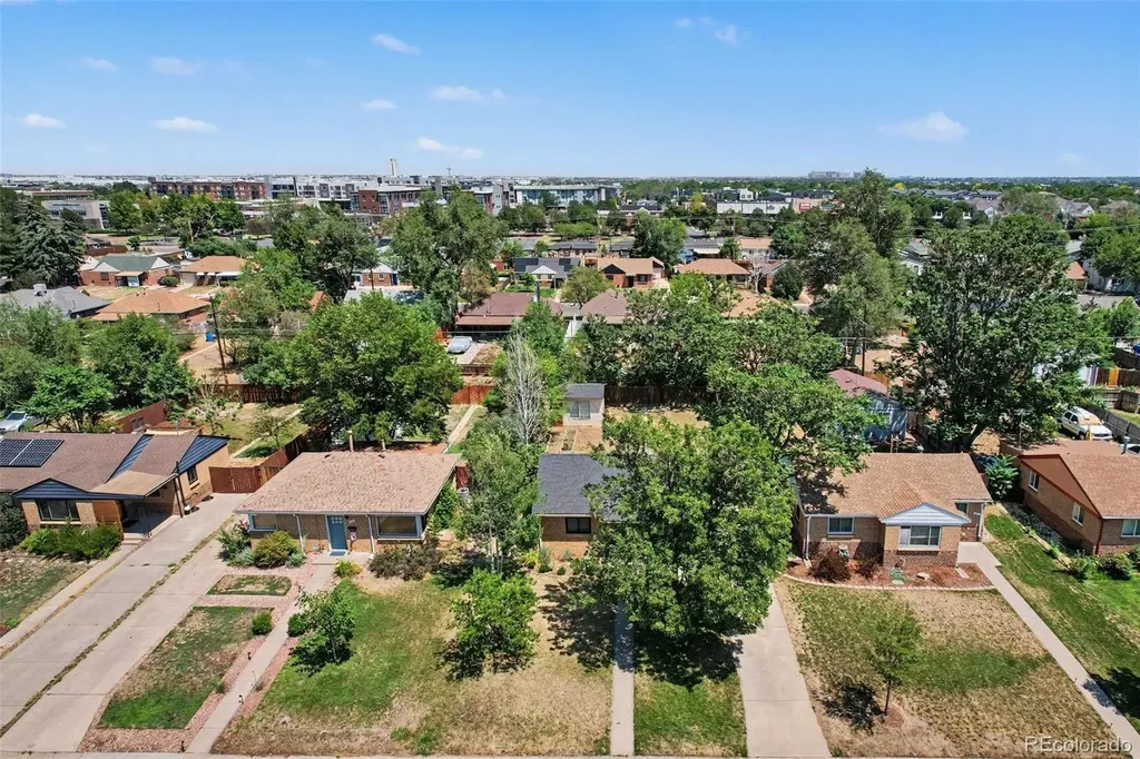 2832 Pontiac Street Denver CO 80207