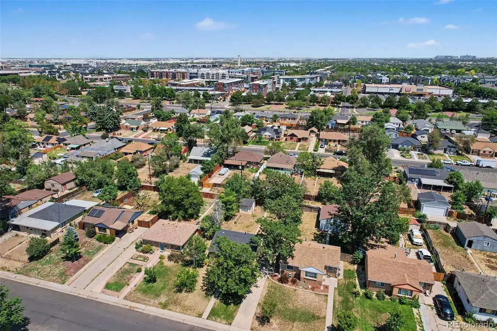 2832 Pontiac Street Denver CO 80207