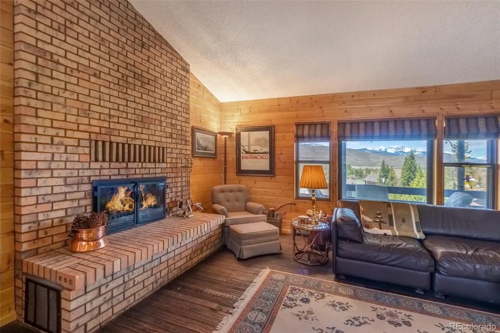 1295 GCR 49 Grand Lake CO 80447