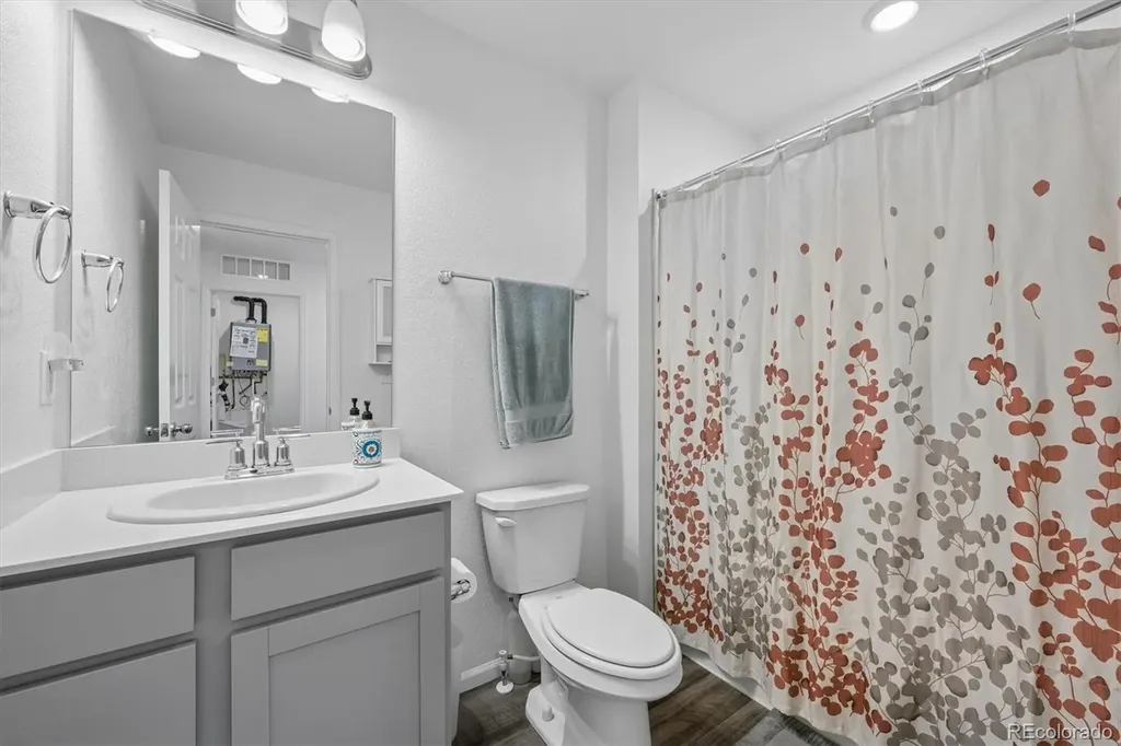 21052 E 60th Avenue Aurora CO 80019