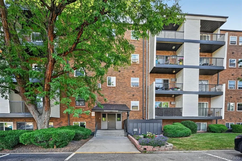 1250 Golden Circle Golden CO 80401