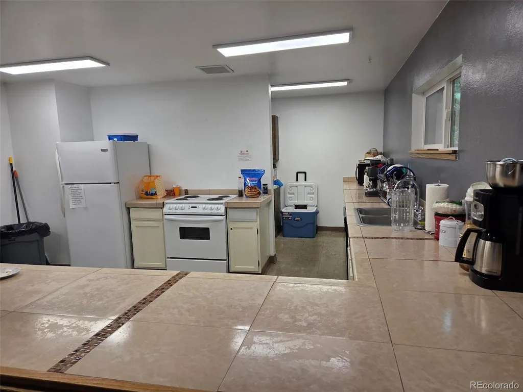 1250 Golden Circle Golden CO 80401