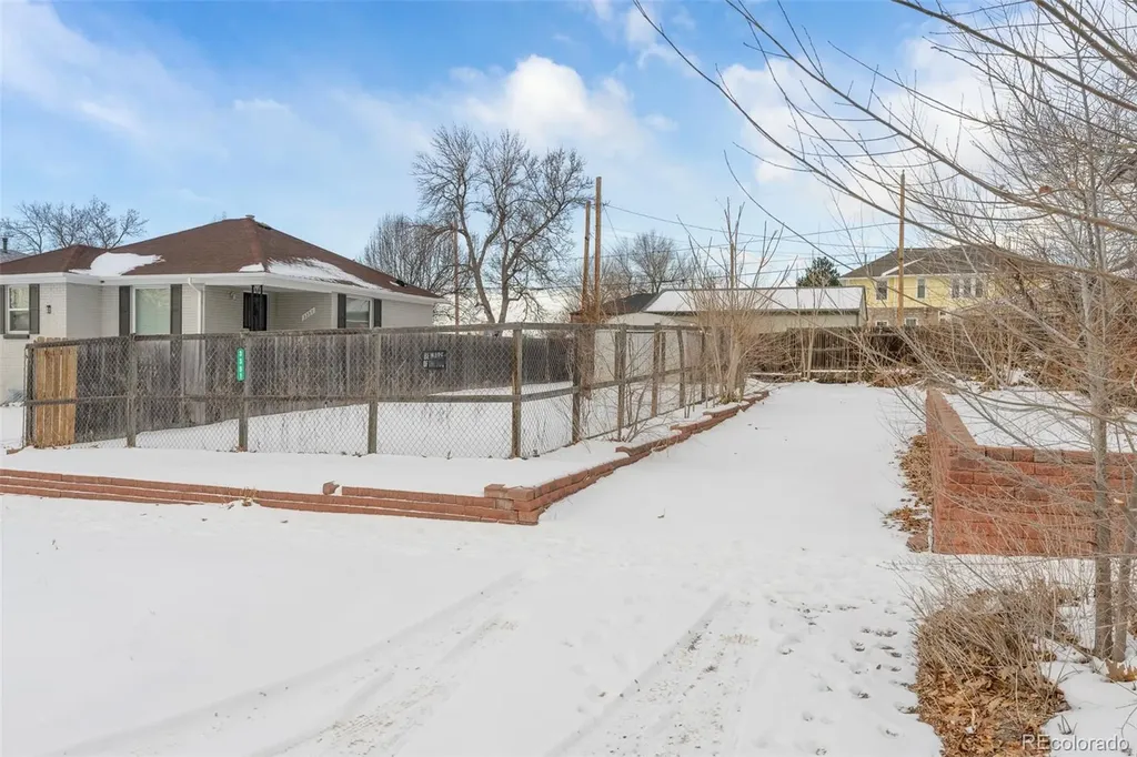 3391 N Madison Street Denver CO 80205