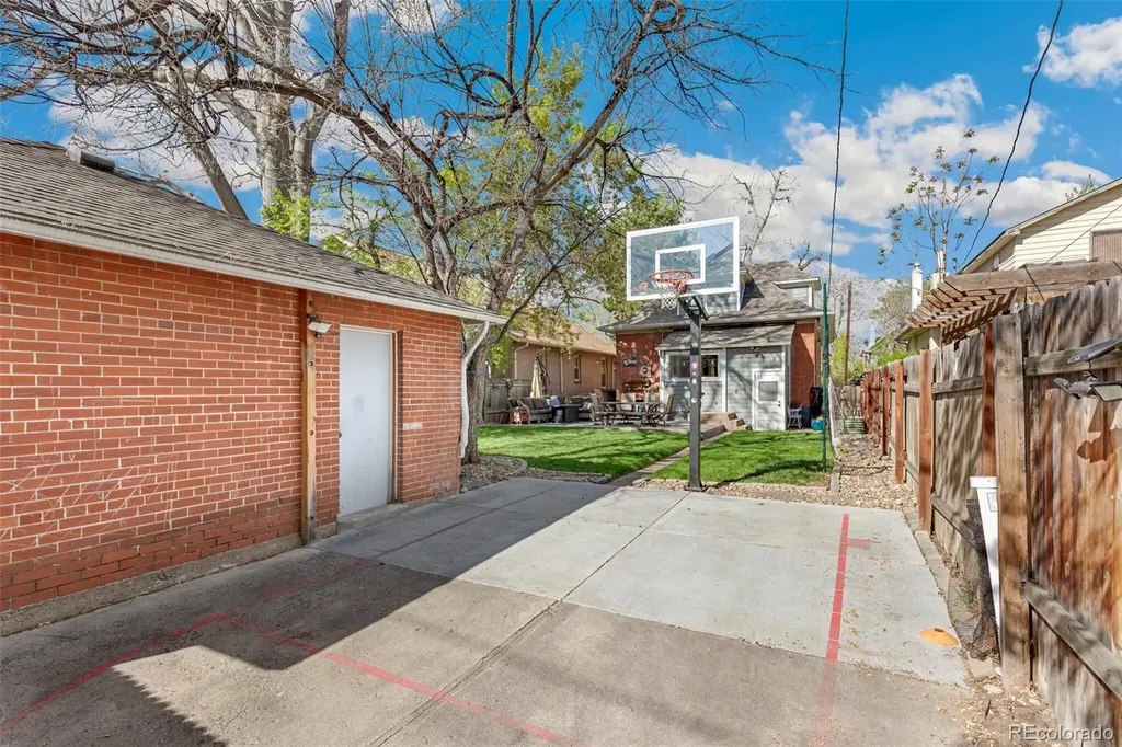 220 S Emerson Street Denver CO 80209