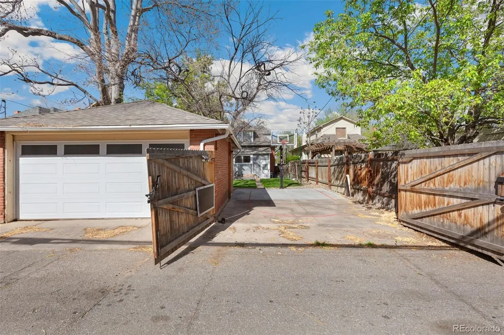 220 S Emerson Street Denver CO 80209