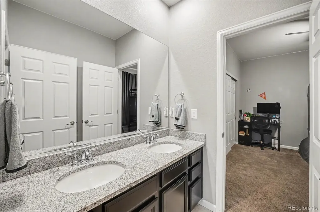 7226 Zinnia Street Arvada CO 80005