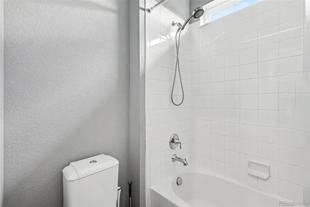 7226 Zinnia Street Arvada CO 80005